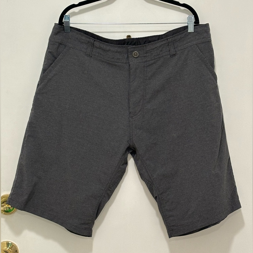 Kuhl Men’s shorts. Size 40